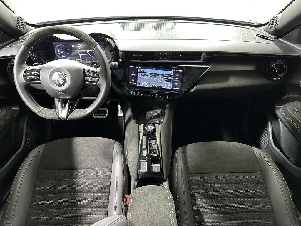 Alfa Romeo Junior 1.2 ibrida Q4 Intensa 145cv edct6