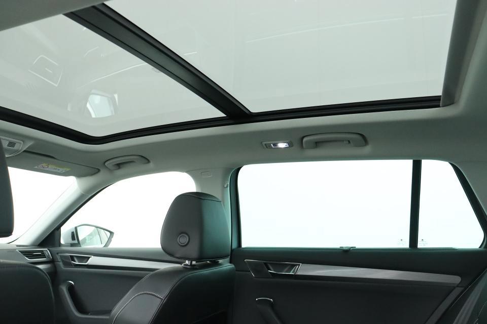 Skoda Superb iV Wagon Superb Wagon iV 1.4 tsi phev Style dsg