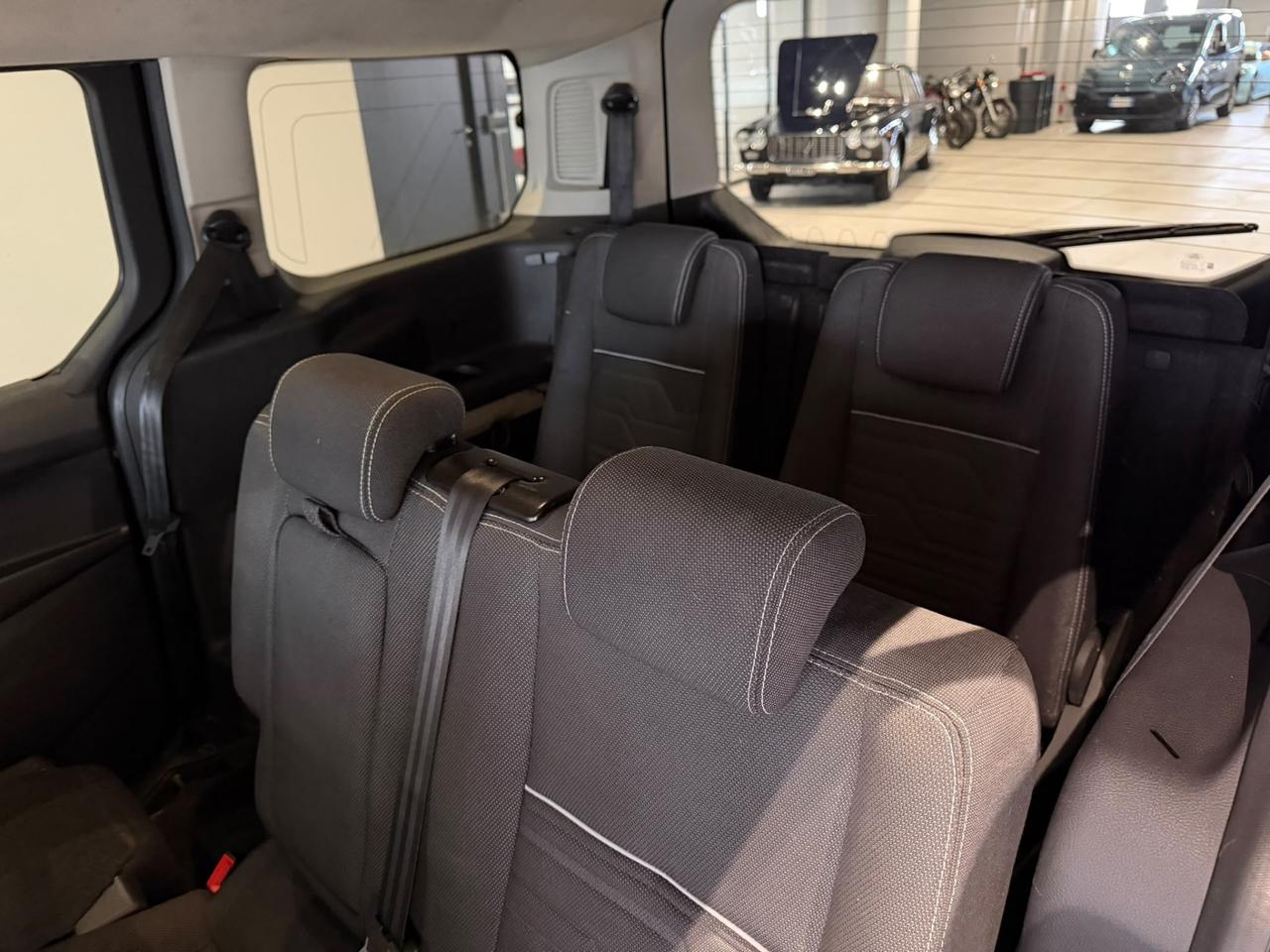 Ford Tourneo Connect 7 posti Titanium