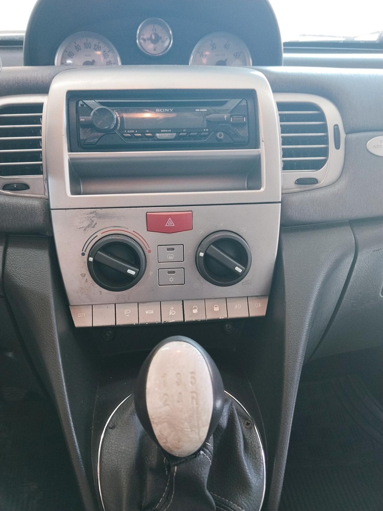 Lancia Ypsilon 1.3 Mtj 75 CV CON GARANZIA