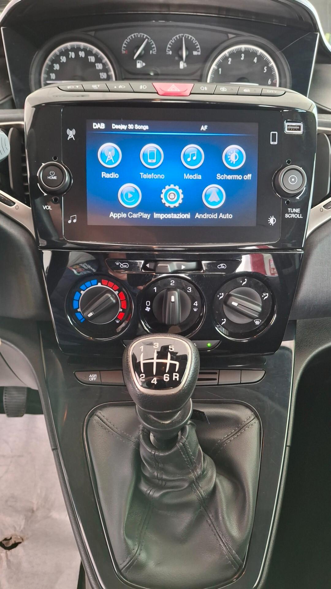 Lancia Ypsilon 1.0 FireFly 5 porte S&S Hybrid Gold