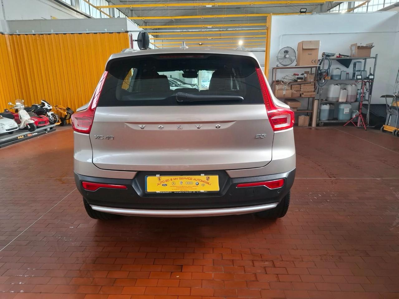 Volvo XC40 B3 automatico Ultimate Bright