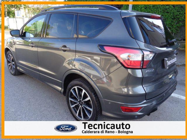FORD Kuga 1.5 TDCI 120 CV S&S 2WD ST-Line CAMBIO AUTOMATICO