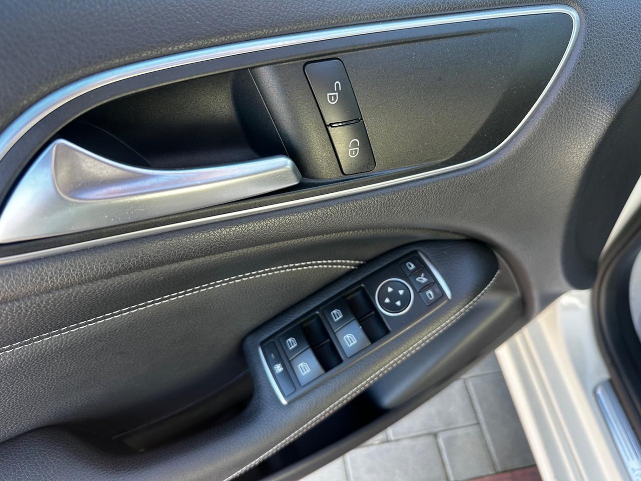 Mercedes-benz B 180D 109CV AUT. OK NEOPATENTATI