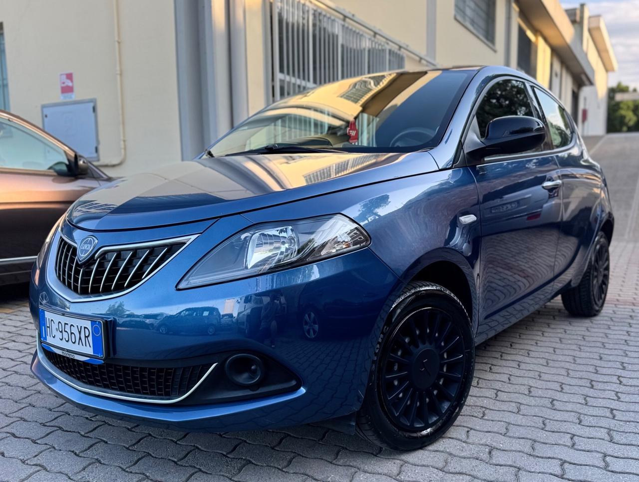 Lancia Ypsilon 1.0 FireFly 5 porte S&S Hybrid Gold Plus