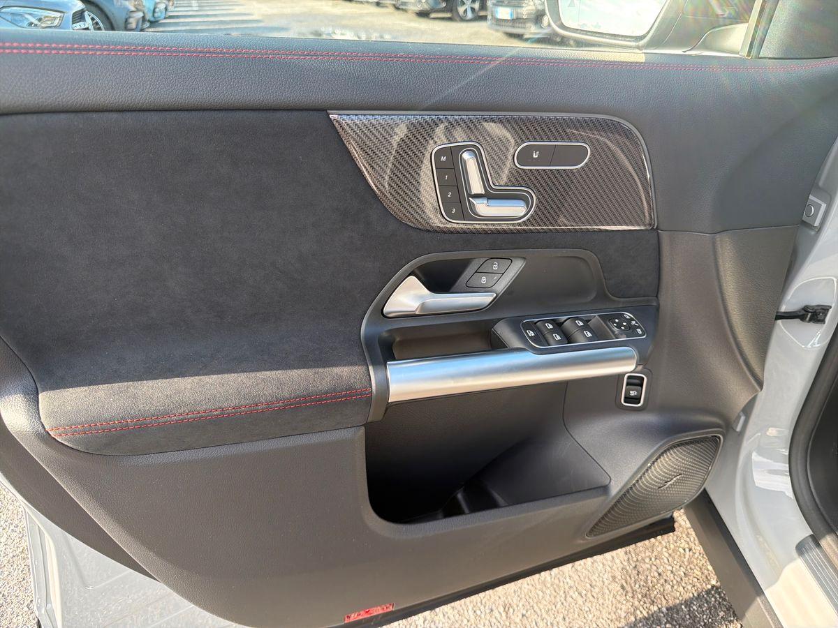 Mercedes-Benz Mercedes-AMG GLA 35 4MATIC