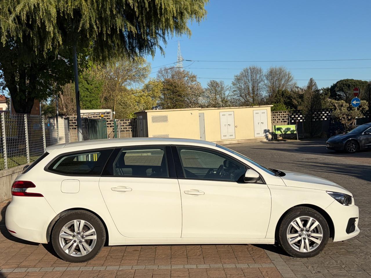 Peugeot 308 BlueHDi 130 S&S SW GT Line