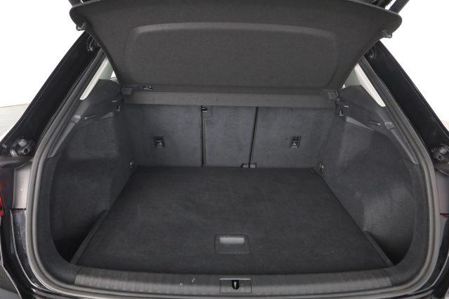 AUDI Q3 Q3 40 TDI quattro S tronic Business