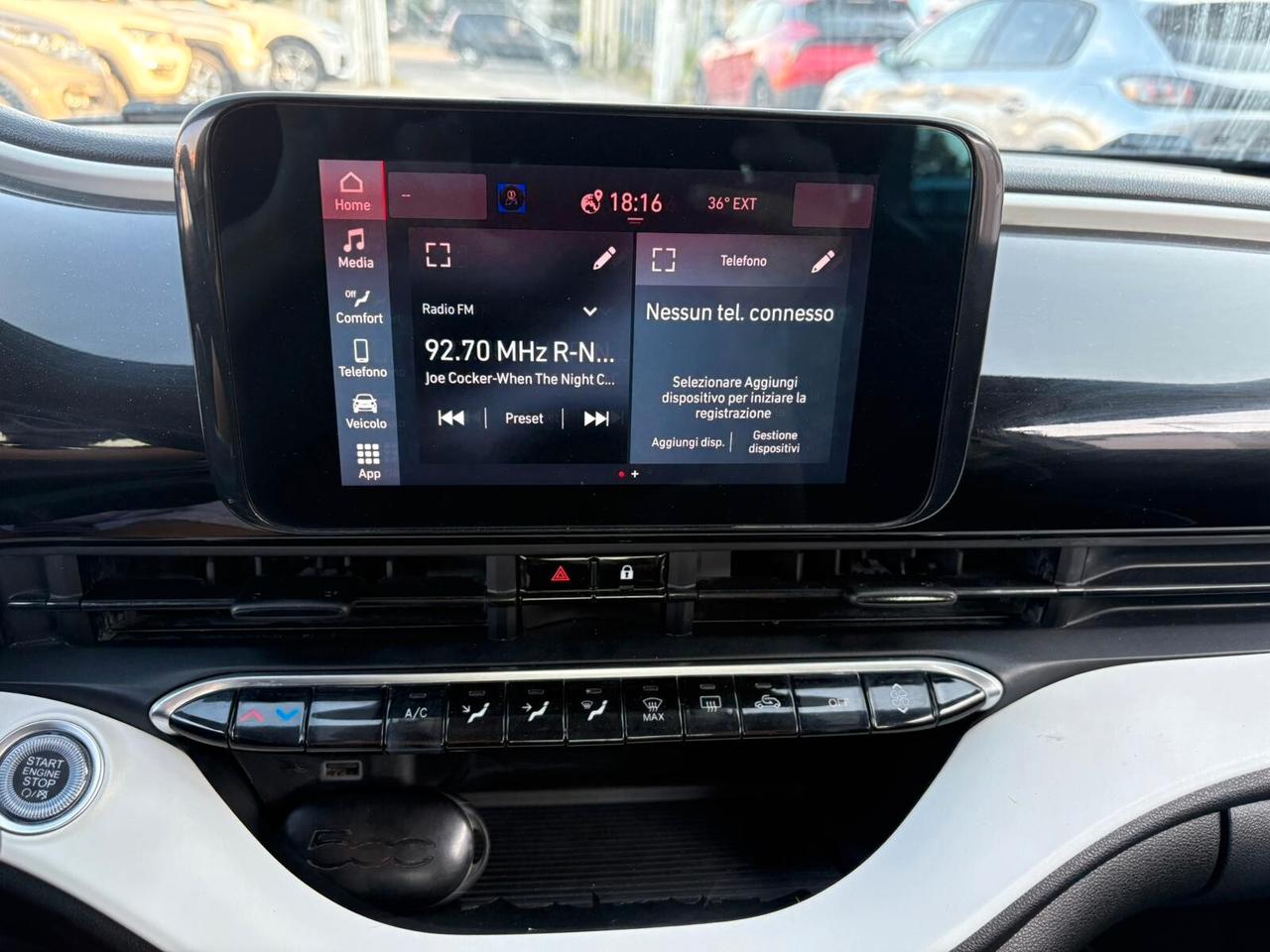 Fiat 500 500e Berlina 42 kWh La Prima