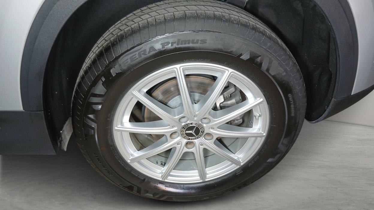 Mercedes-Benz GLA (H247) - GLA 180 d Automatic Business Extra