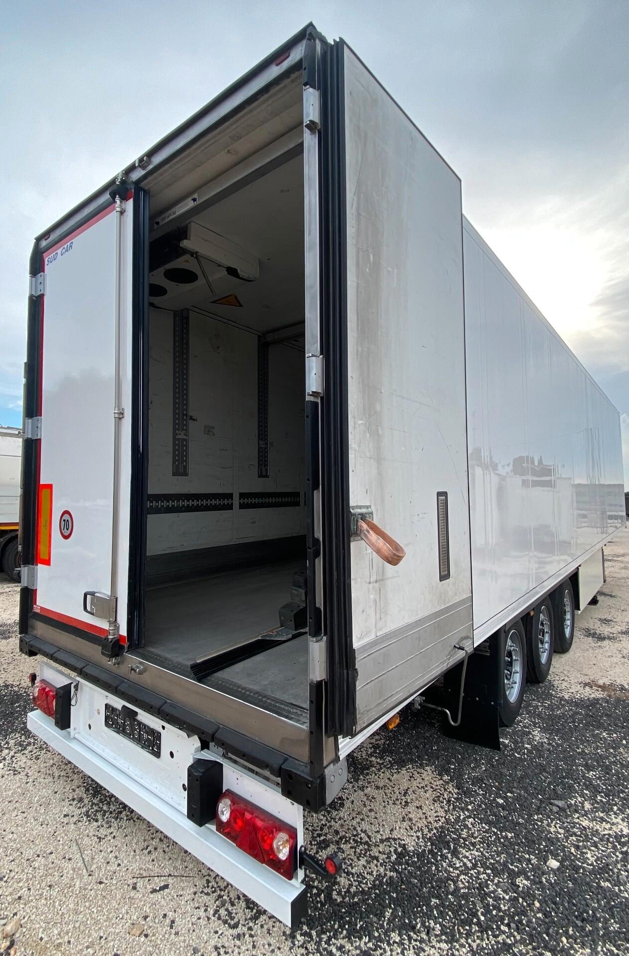 SEMIRIMORCHIO FRIGORIFERO SCHMITZ