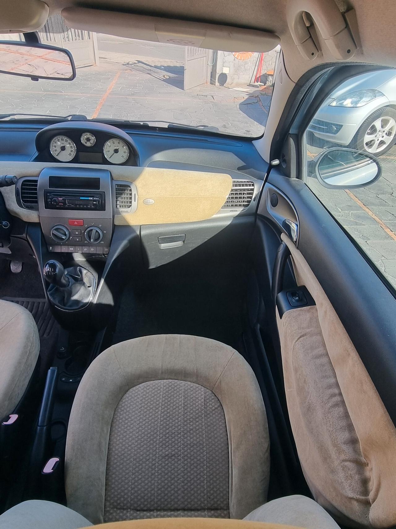 Lancia Ypsilon 1.3 Multijet 16V