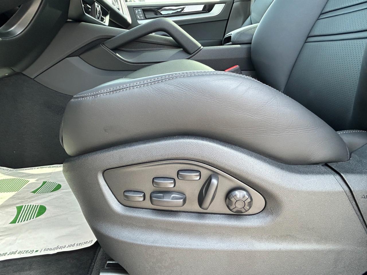 Porsche Cayenne Coupe 3.0 e-hybrid tiptronic KM 0