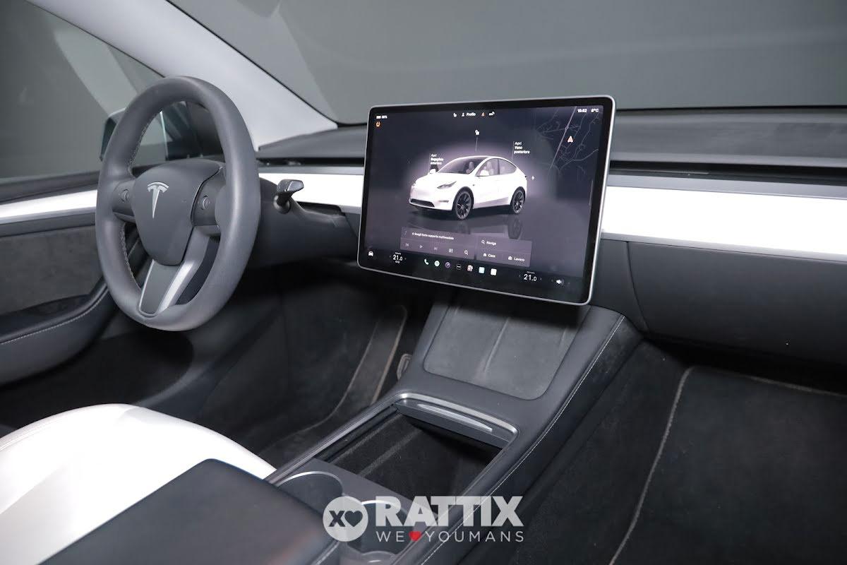 Tesla Model Y Single Motor rwd + tetto panoramico