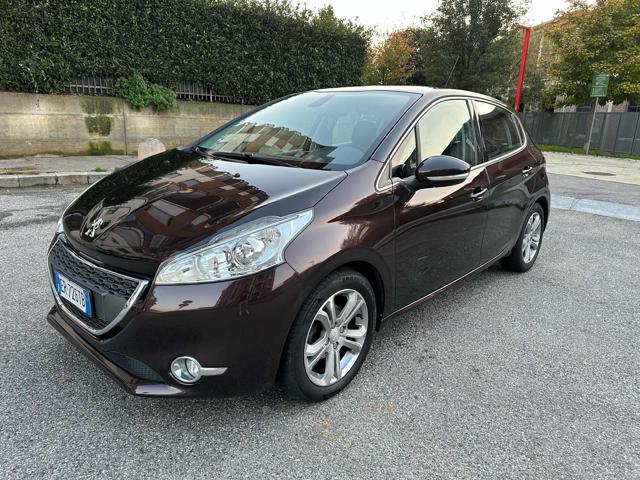 PEUGEOT 208 1.2 VTi 82 CV 5 porte Allure