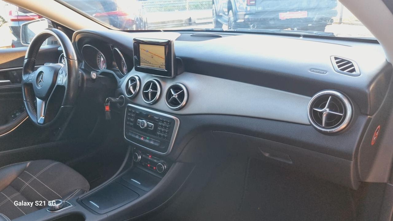 Mercedes-benz CLA 220 CLA 220 CDI Automatic Premium