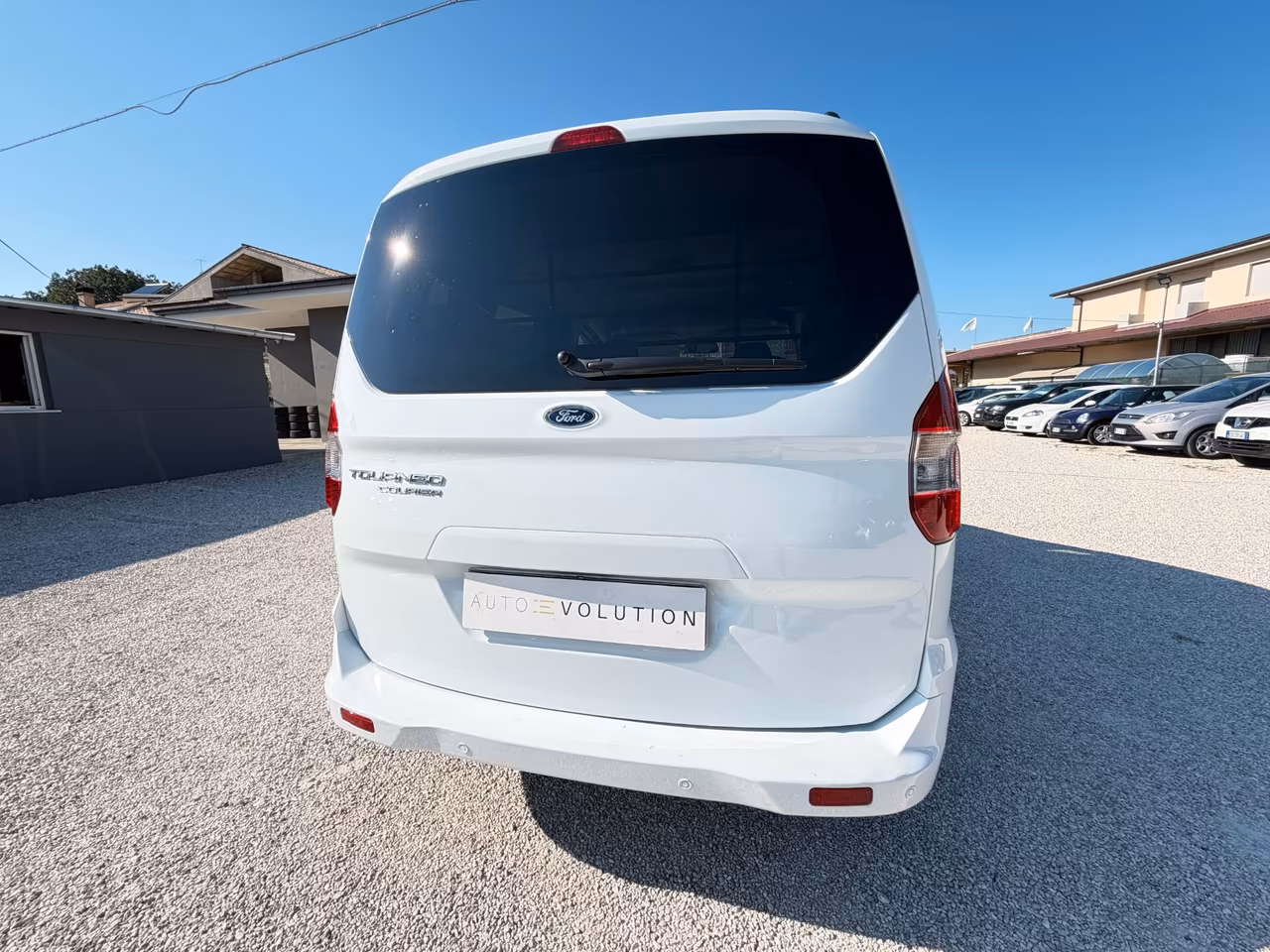 Ford Tourneo Courier 1.5 TDCI 95 cv 136.705 km unico proprietario autocarro