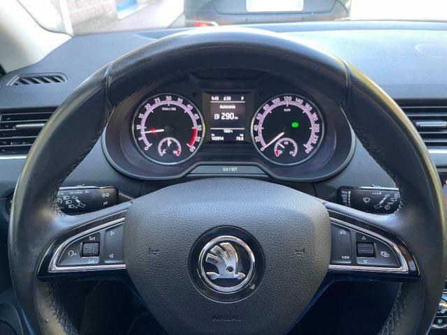 SKODA Octavia SW 1.6 TDI 115CV DSG NAVIGATORE SENSORI PARCHEGGIO
