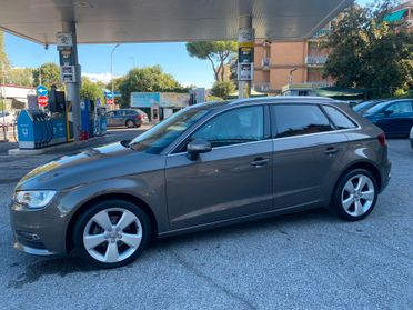 Audi A3 SPB 1.4 TFSI S tronic g-tron Attraction