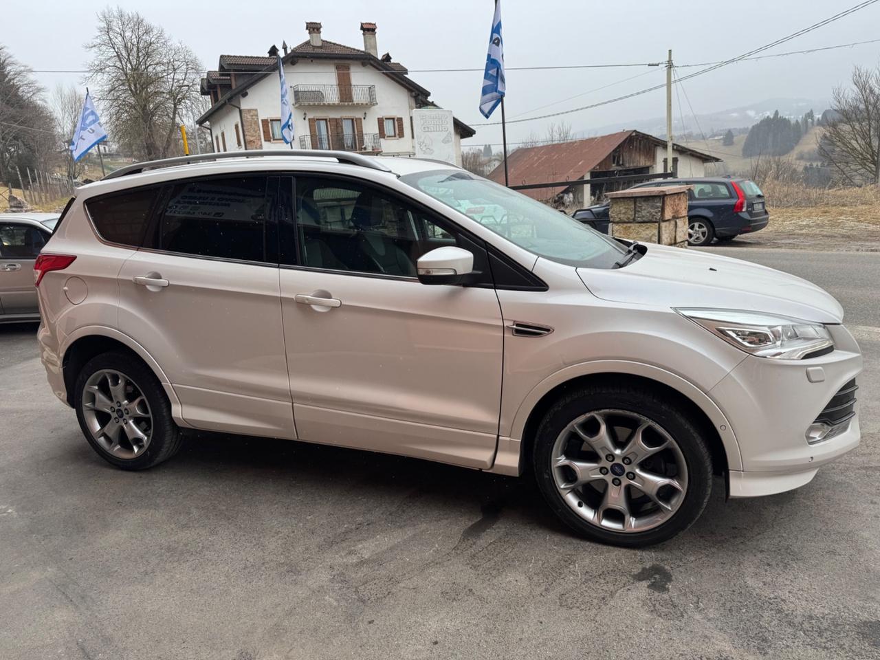 Ford Kuga 2.0 TDCI 180 CV S&S 4WD Powershift Titanium X