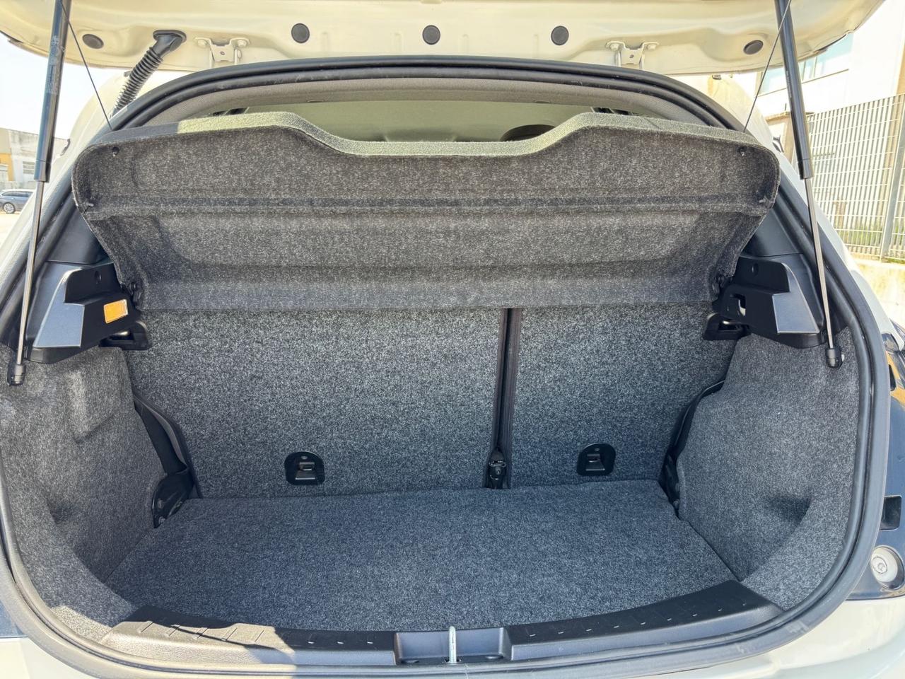 Lancia Ypsilon 1.2 benzina/GPL Ecochic Gold
