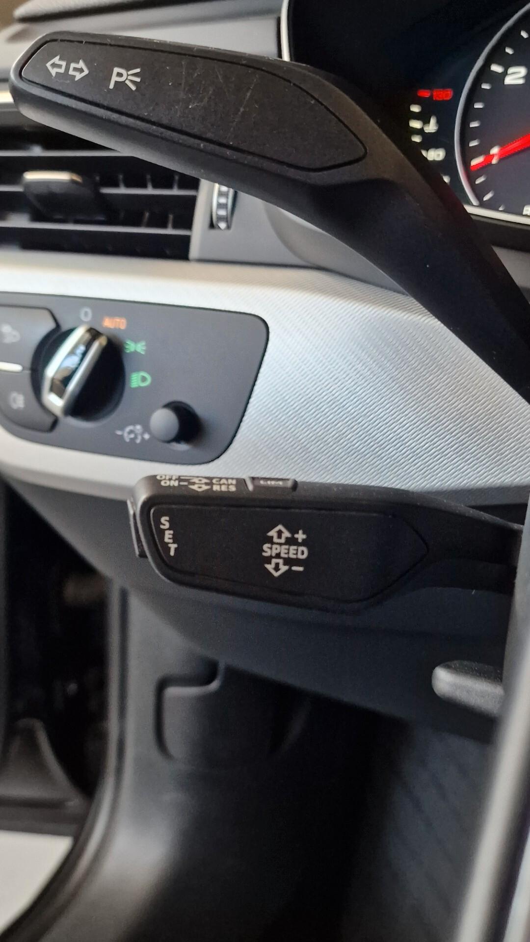 Audi A4 Avant 2.0 TDI clean diesel Business