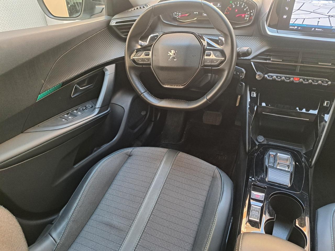 Peugeot 2008 BlueHDi 130 CV Allure