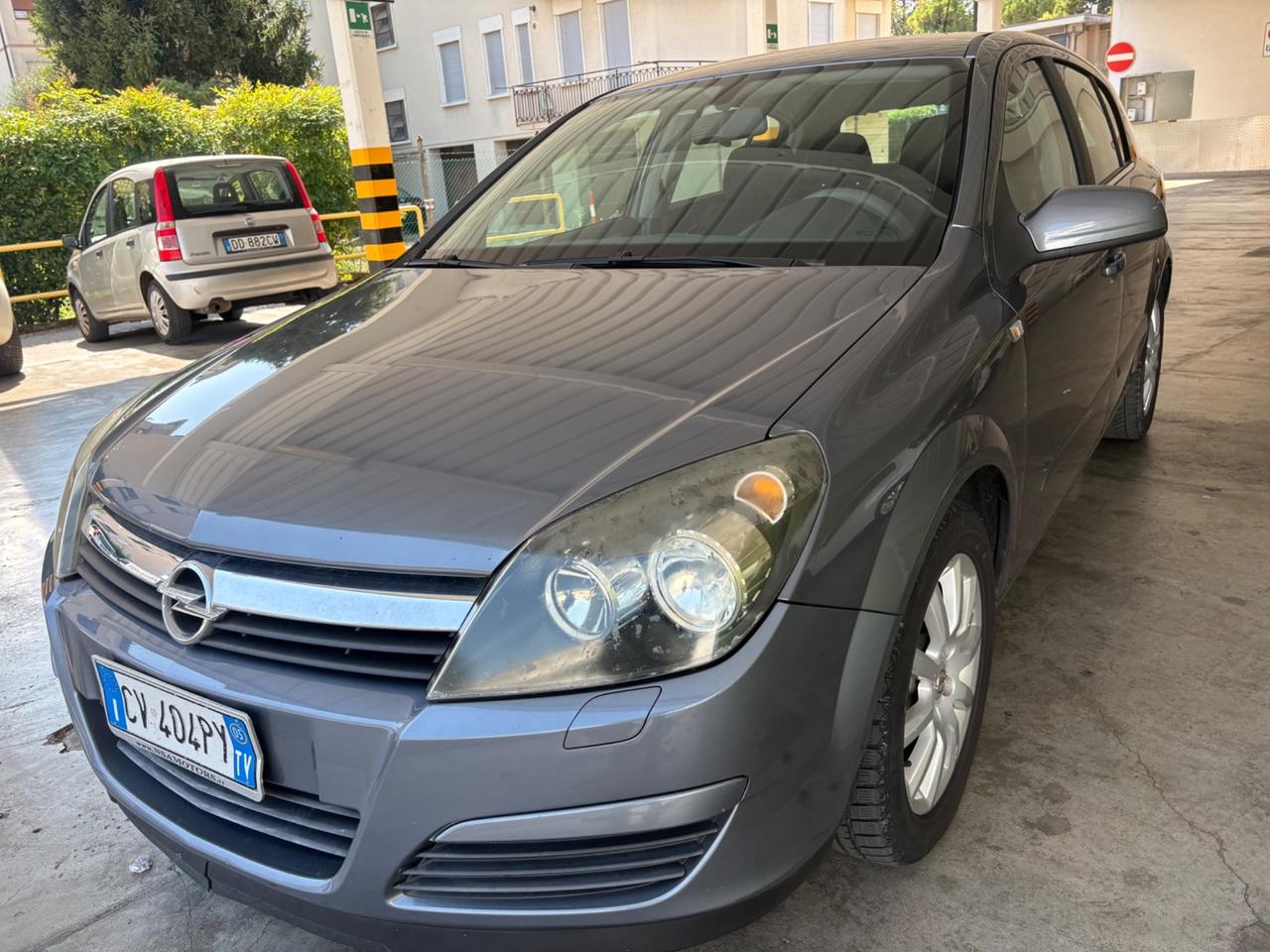 Opel Astra 1.7 CDTI berlina ok neo patentati