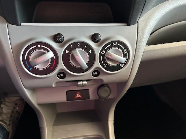 Nissan Pixo 1.0 5 porte Easy