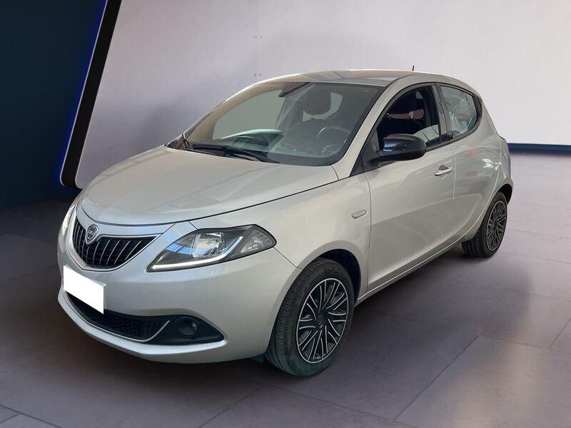 Lancia Ypsilon III 2021 1.0 firefly hybrid Gold s&s 70cv