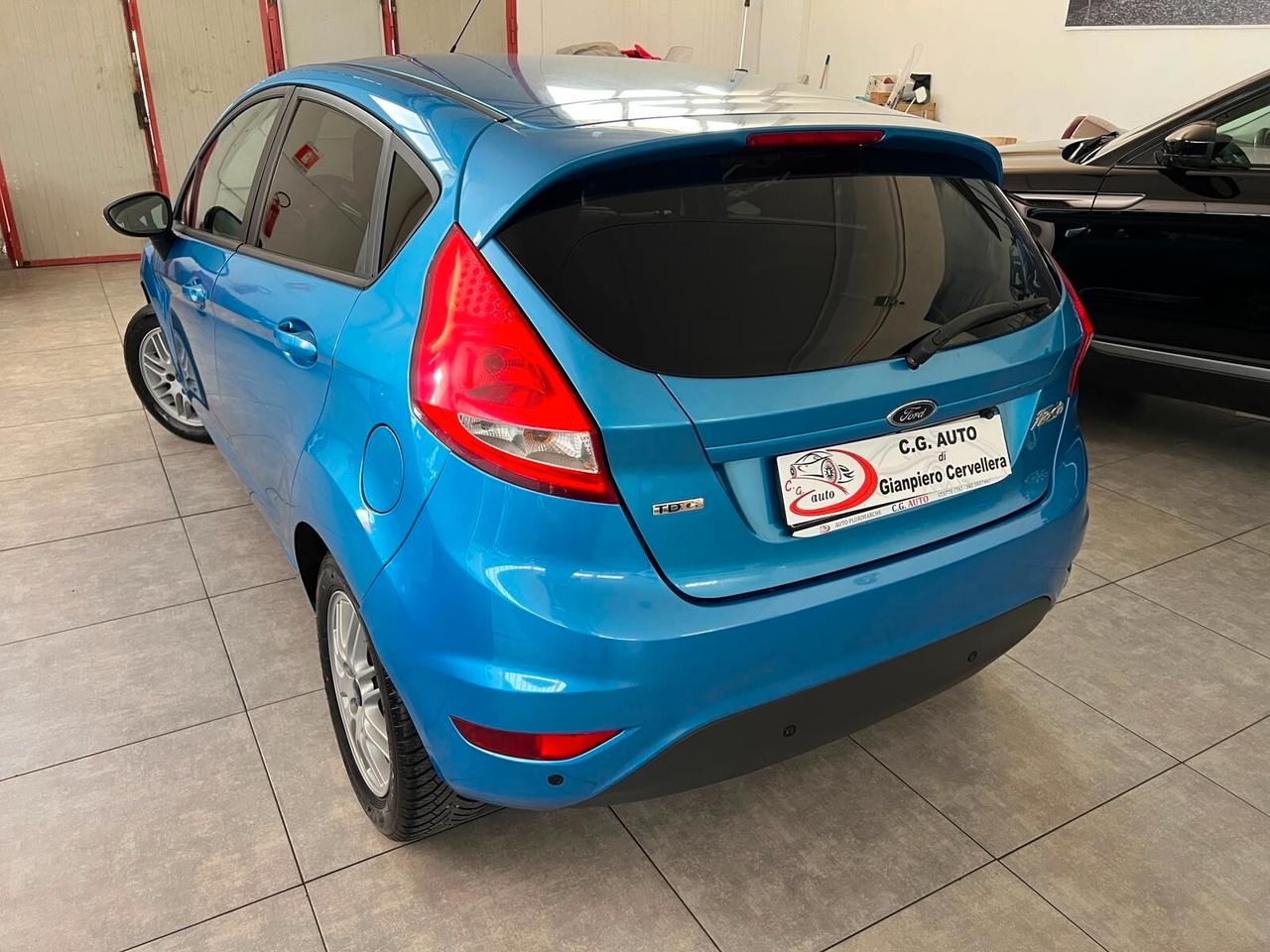 Ford Fiesta 1.4 68 CV TDCi - TITANIUM - 2010