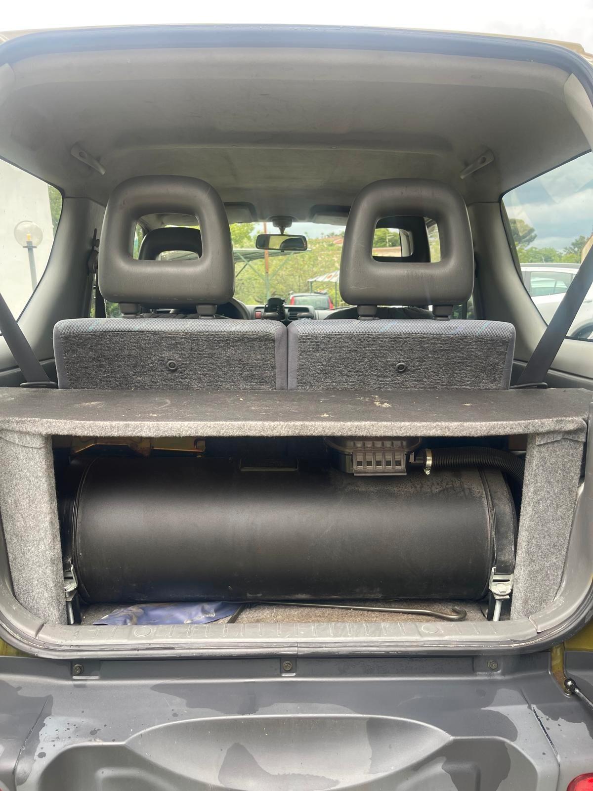 Suzuki Jimny 1.3i 16V cat 4WD JLX GPL