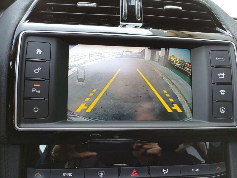 Jaguar F-Pace F-Pace 2.0d awd 180cv auto R 20" KM CERTIFICATI