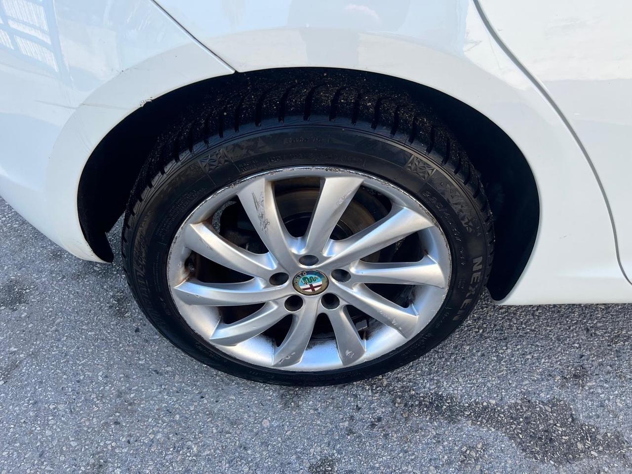 Alfa Romeo giulietta -2.0 mjt-full-12/2015