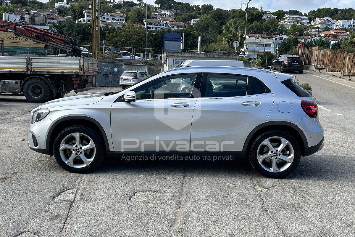 MERCEDES GLA 200 d Automatic Sport