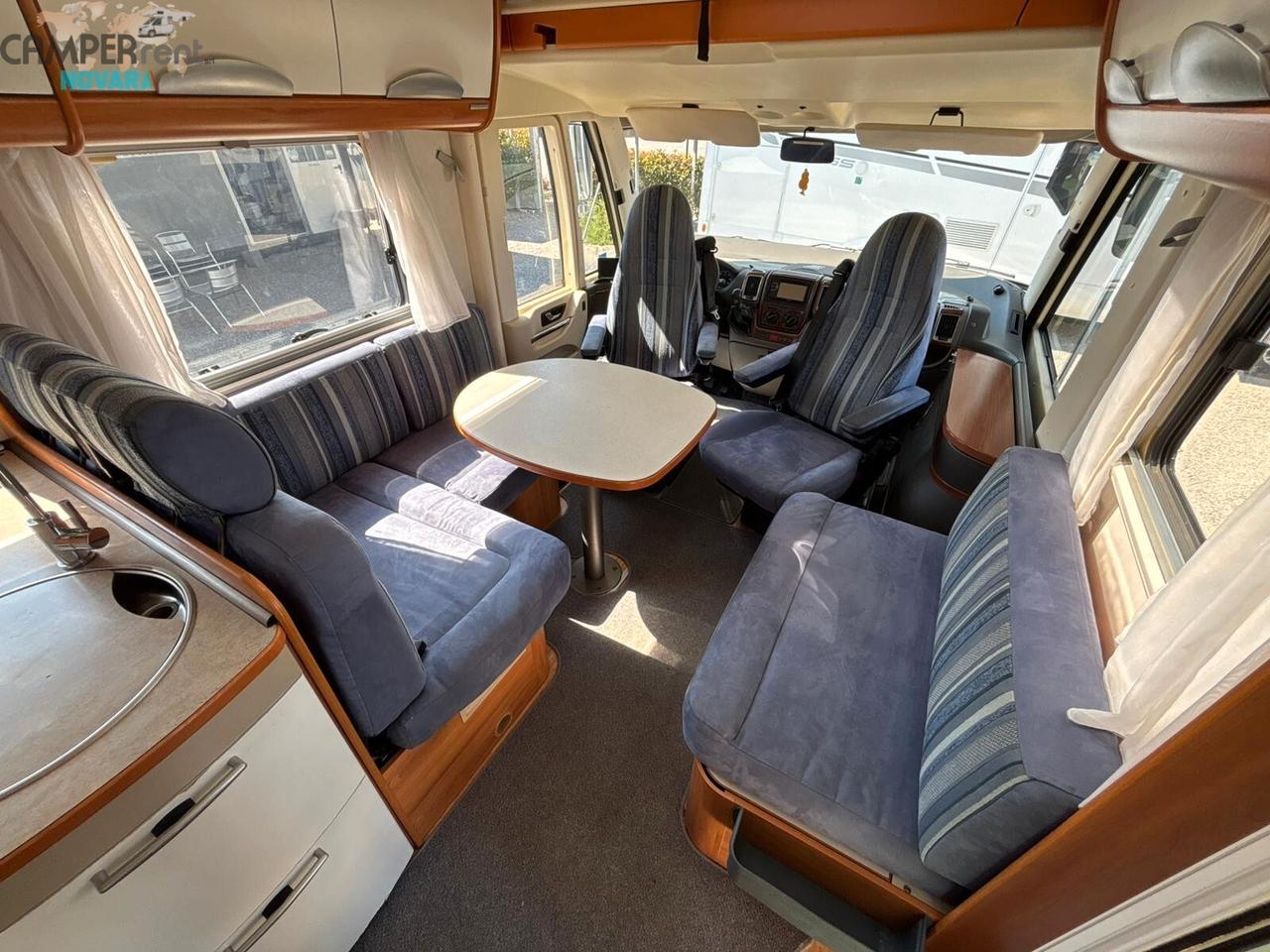 HYMER B654 SL - motorhome con letto alla francese in coda e garage foro 96x87