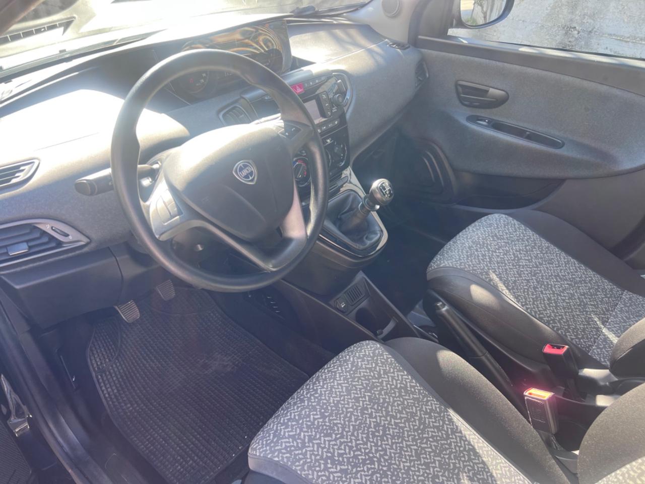 Lancia Ypsilon 1.2 69 CV 5 porte GPL Ecochic Gold