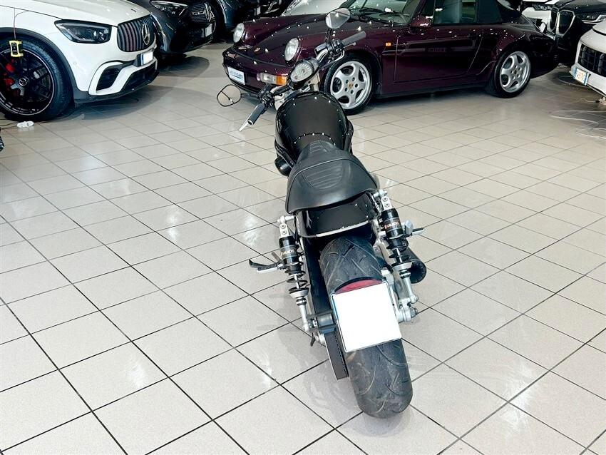 Harley-davidson 1130 V-ROD - VRSCR Street Road