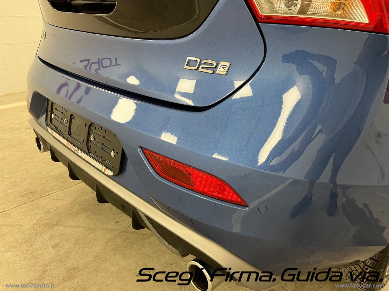 VOLVO V40 D2 R-design FARI LED|DOPPIO SCARICO
