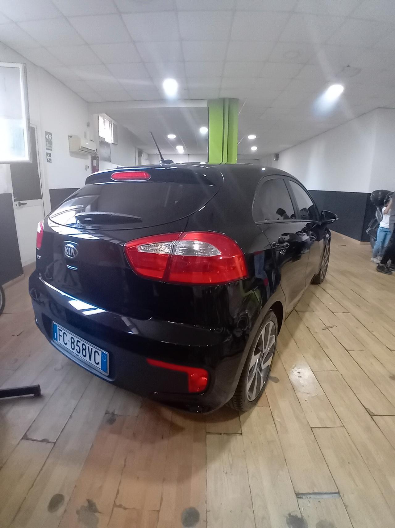 Kia Rio 1.2 CVVT 5p. Cool