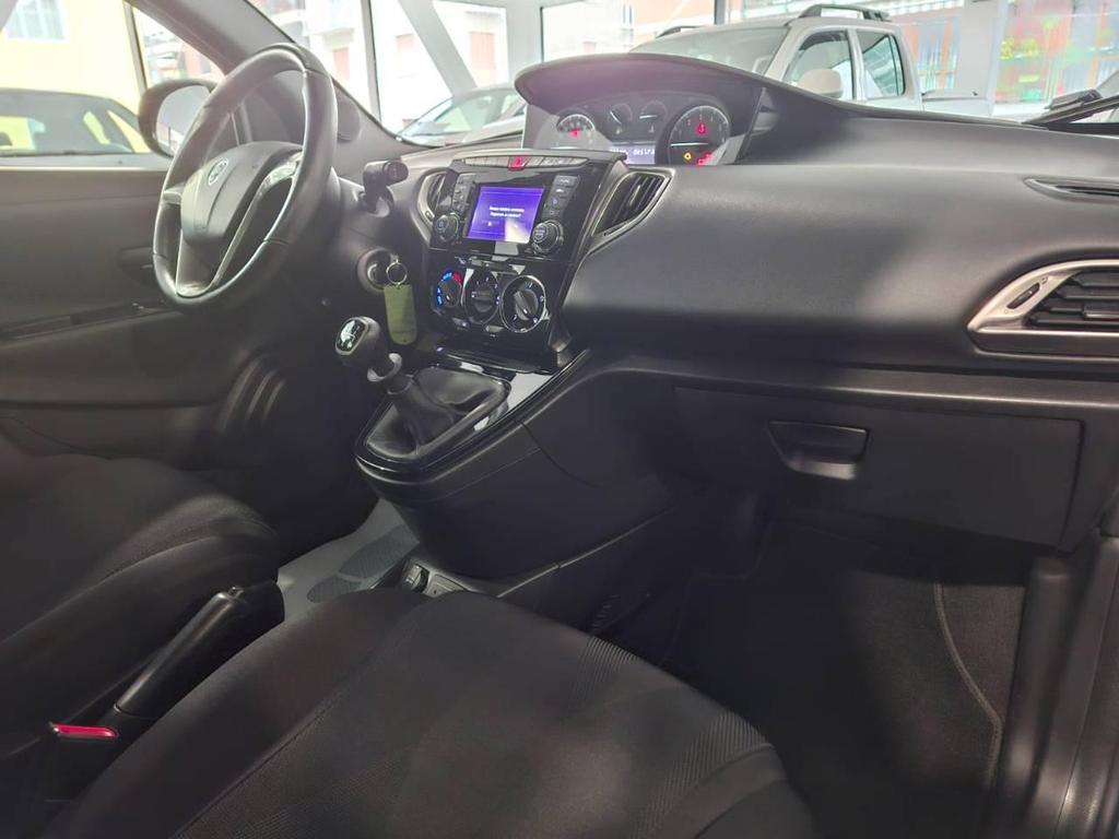 Lancia Ypsilon 5 Porte 1.2 Ecochic Gold