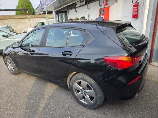 BMW 116 d 5p. Business Advantage