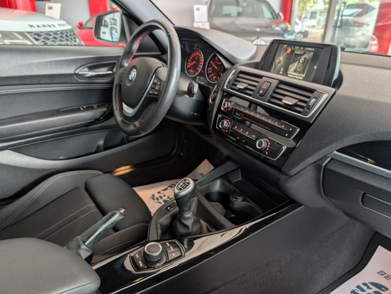 Bmw 116 116d 3p. Urban
