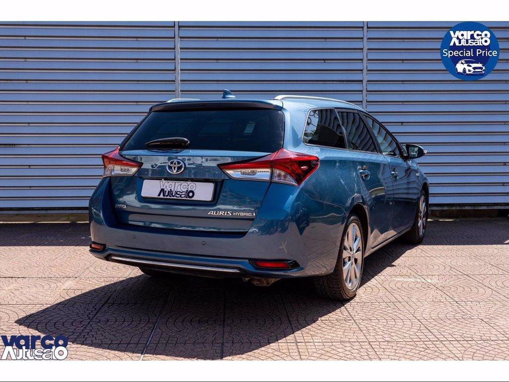 TOYOTA Auris touring sports 1.8h lounge cvt del 2015