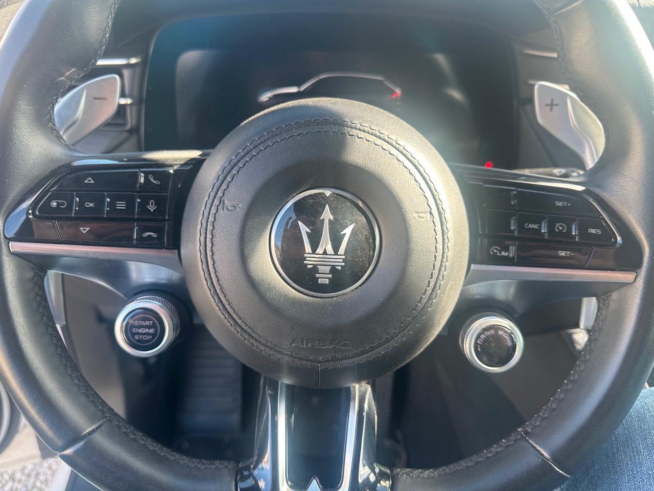 Maserati Grecale MHEV 300 CV AWD GT