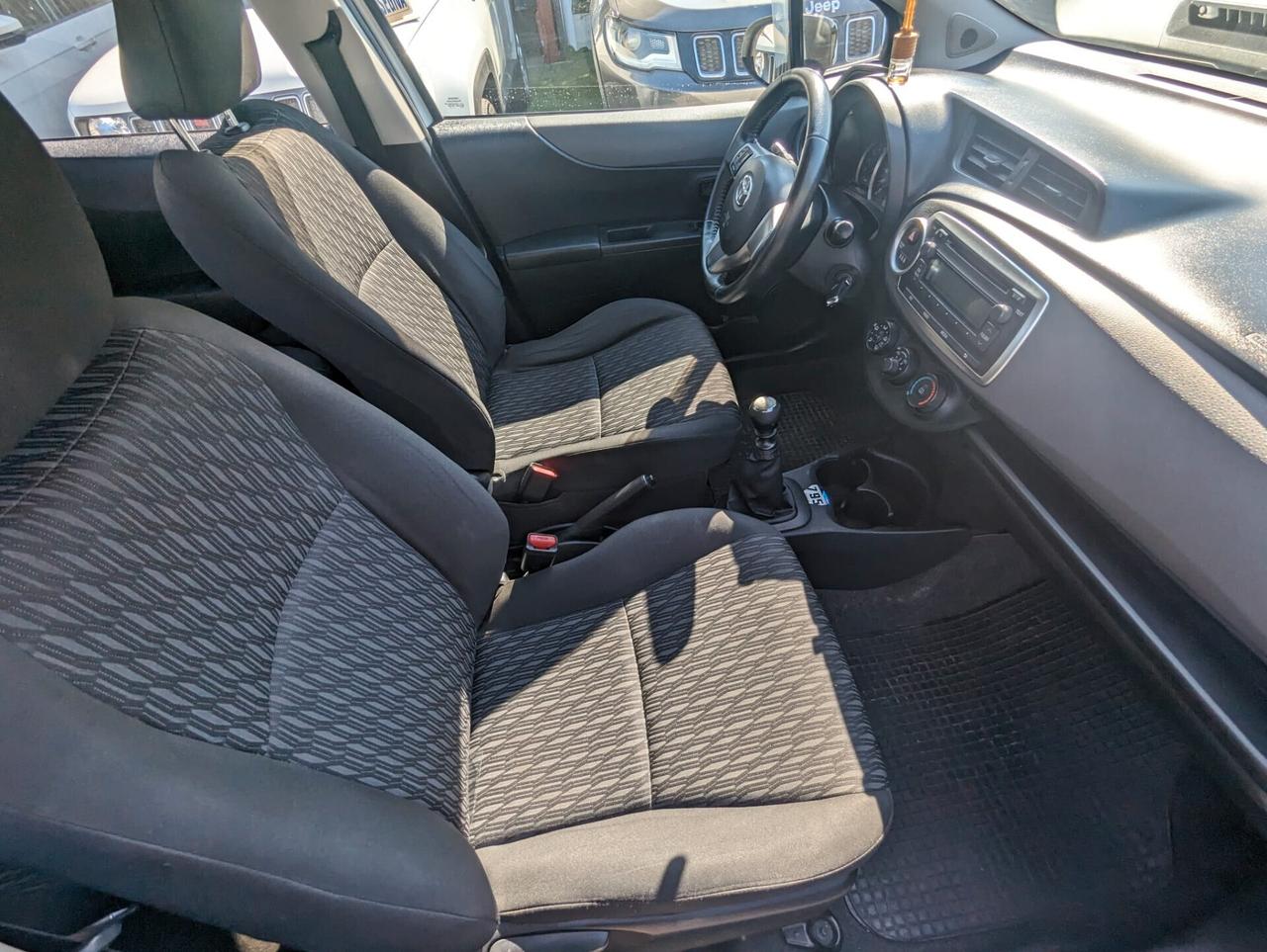 Toyota Yaris 1.4 D-4D 5 porte Lounge
