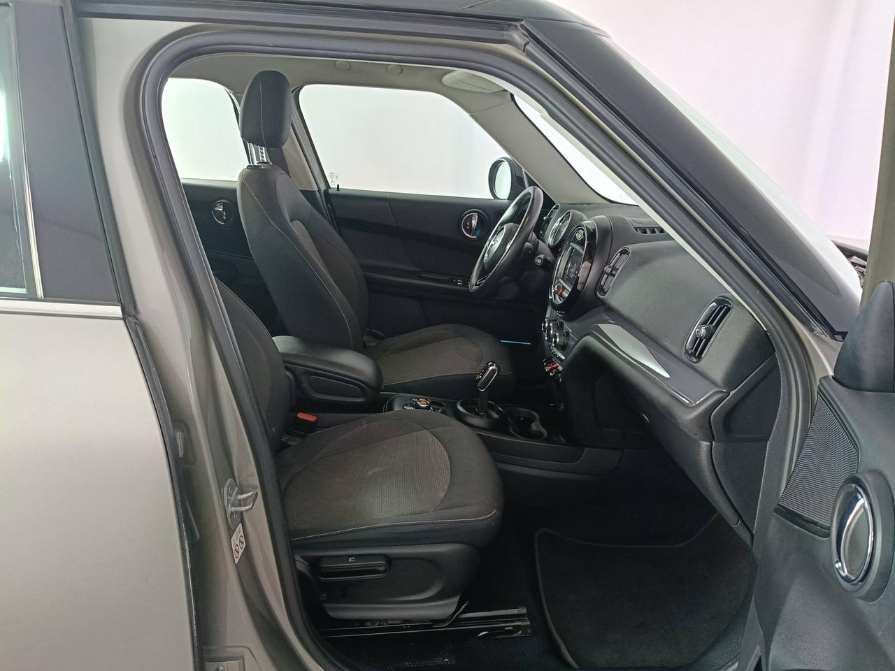 MINI Mini Countryman F60 2017 - Mini Countryman 2.0 Cooper D Business all4 auto my18
