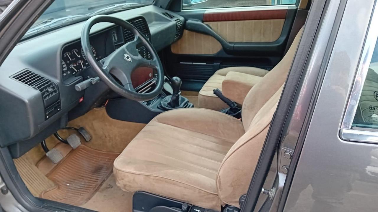 Lancia thema 2.0 t- benz -km 90000-1990