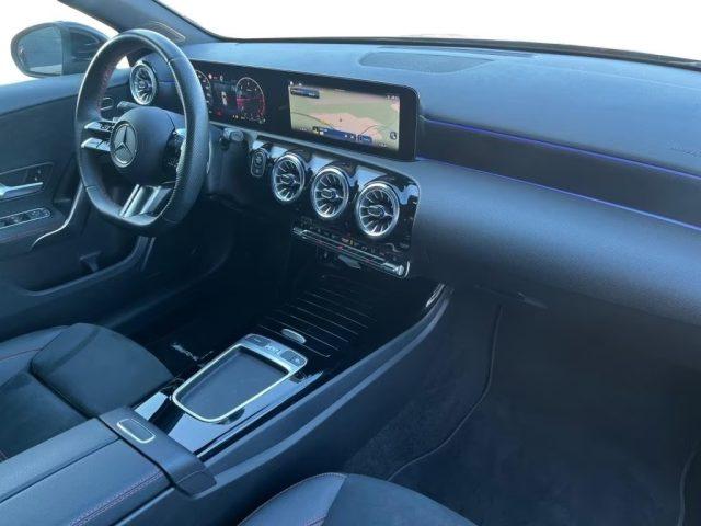 MERCEDES-BENZ A 200 d Premium Amg - MULTIBEAM CAMERA