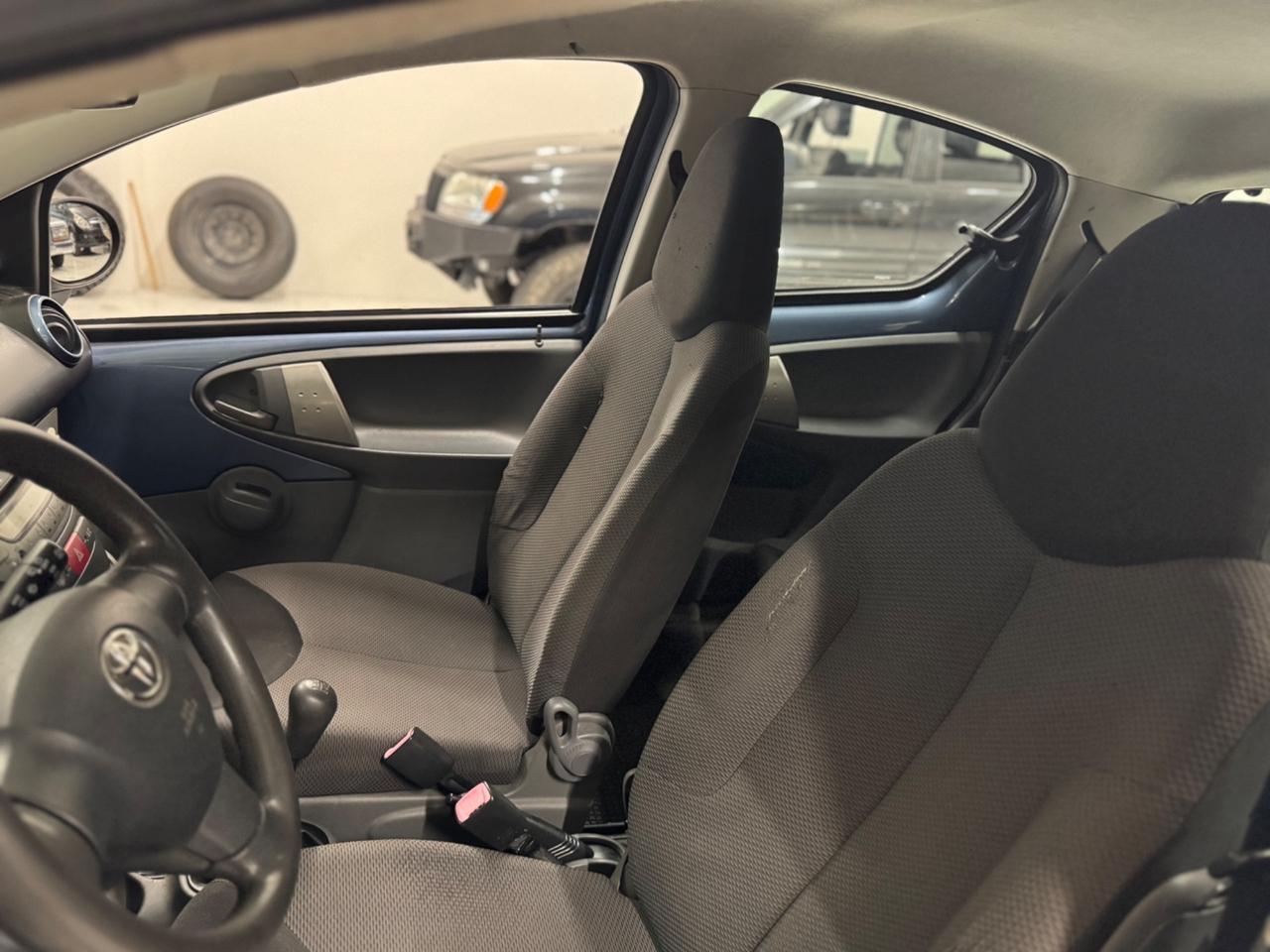Toyota Aygo 5 porte NEOPATENTATI
